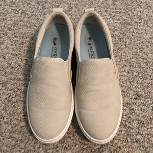 $20 OBO Cream Platform Slip-on Sneakers